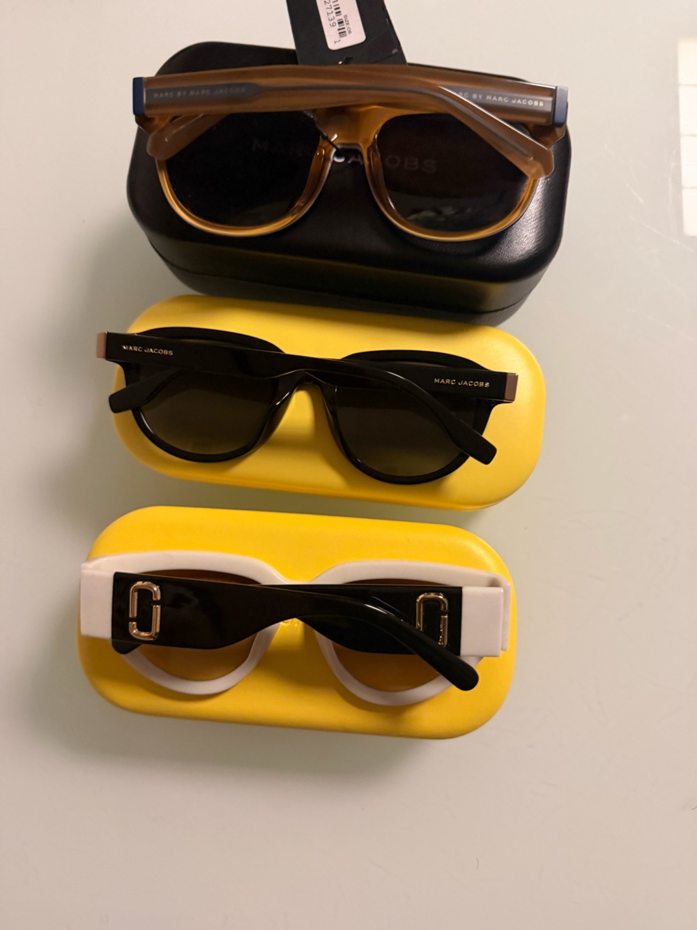 Winner choice Marc Jacobs Three-Pair Sunglasses Set.Brown, Black & White Frames